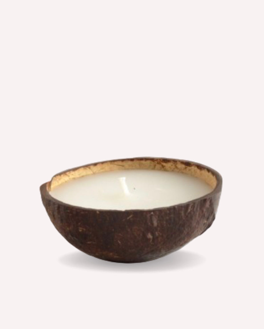 Coconut Shell Vanilla Coconut Soy Wax Candle |Brown | 10 x 7 x 5 cm /4 x 3 x 2 inches