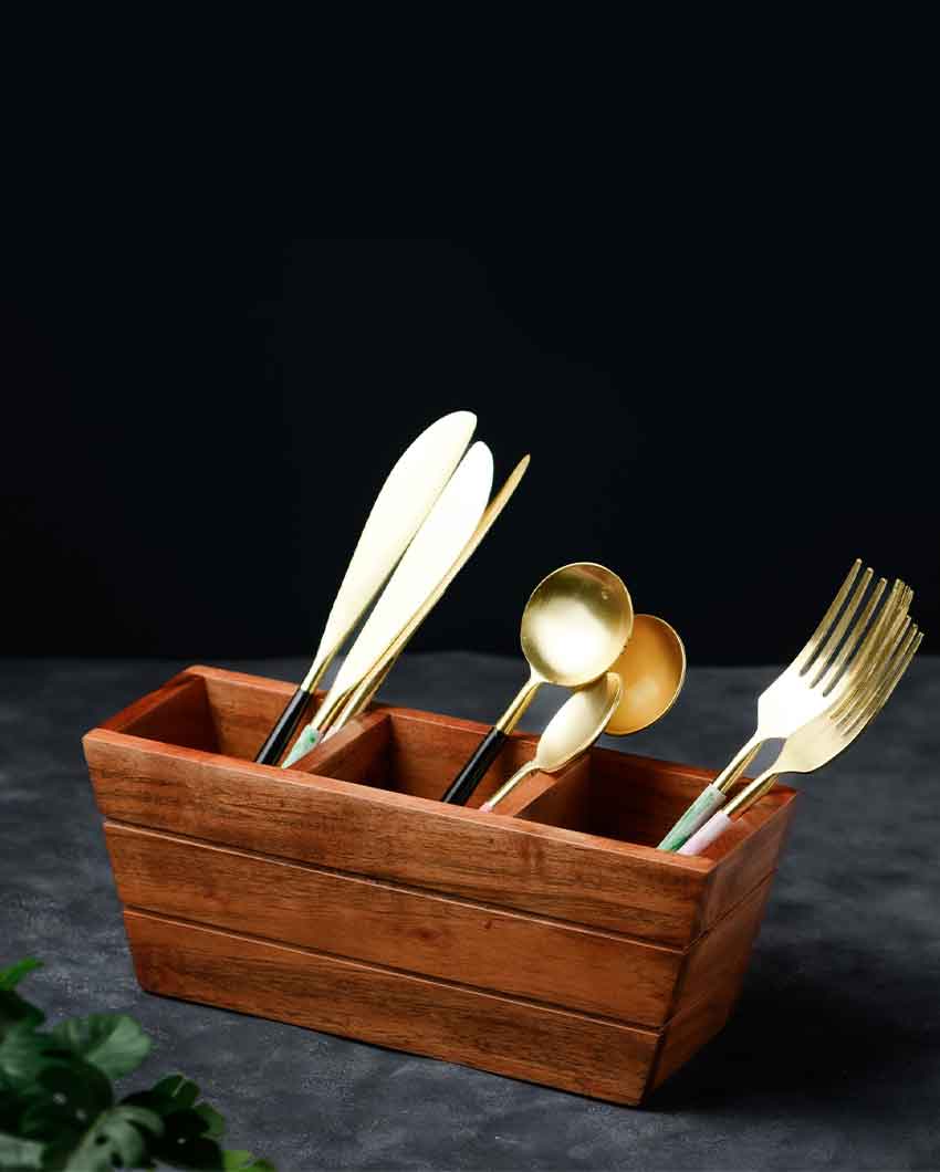 Brown Boat Wooden Cutlery Holder Title