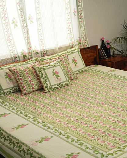 Serene Swan Song Printed Cotton Bedsheet with 2 Pillow Covers