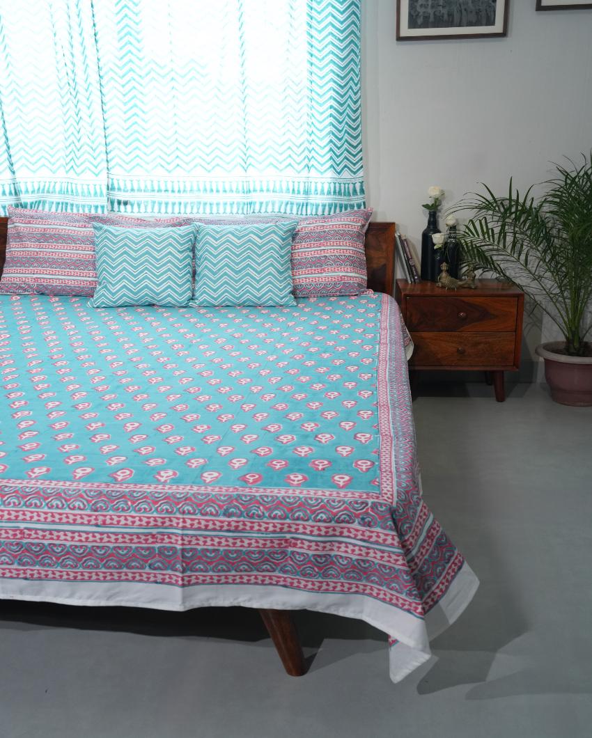 Magenta Mosaic Magic Printed Cotton Bedsheet with 2 Pillow Cover, 2 Cushion Covers