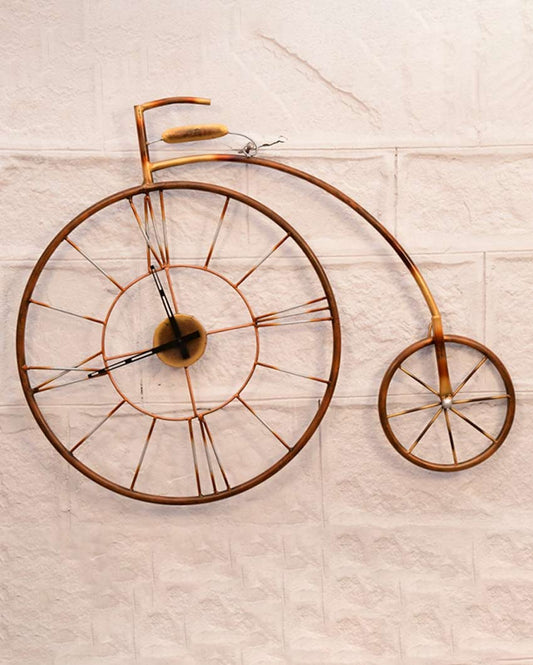 Shading Cycle Iron Wall Clock