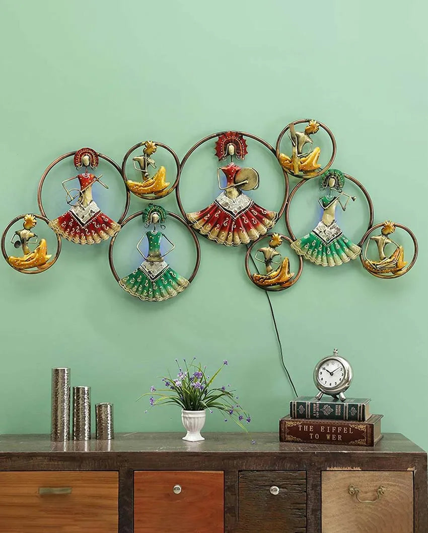 Modern Iron 9 Ring Dolls With Led Wall Décor