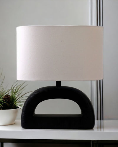 Leuto Table Lamp