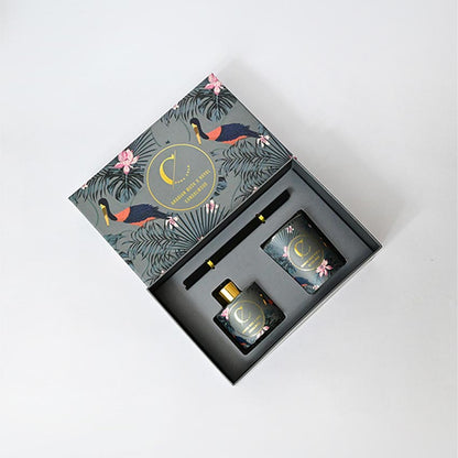 Luxury Arabian Musk Scented Candle and Diffuser Gift Set | 8 x 5 x 3 inches