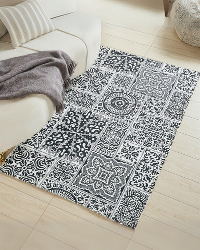 Spiraled Jacquard Carpet | 66 x 42 inches