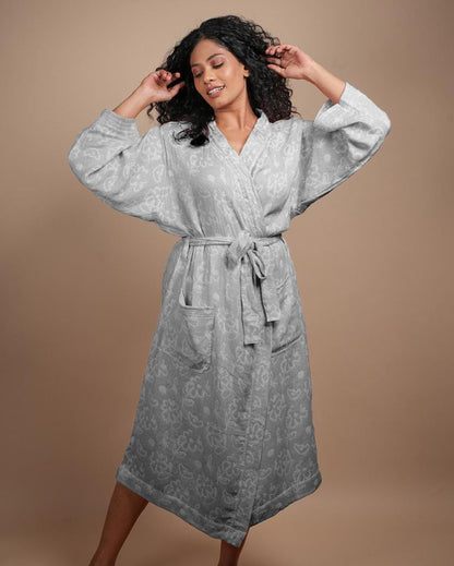 Luxurious Banana Jacquard Bath Robe | 50 x 30 inches