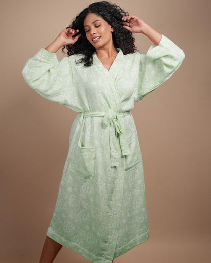 Luxurious Banana Jacquard Bath Robe | 50 x 30 inches