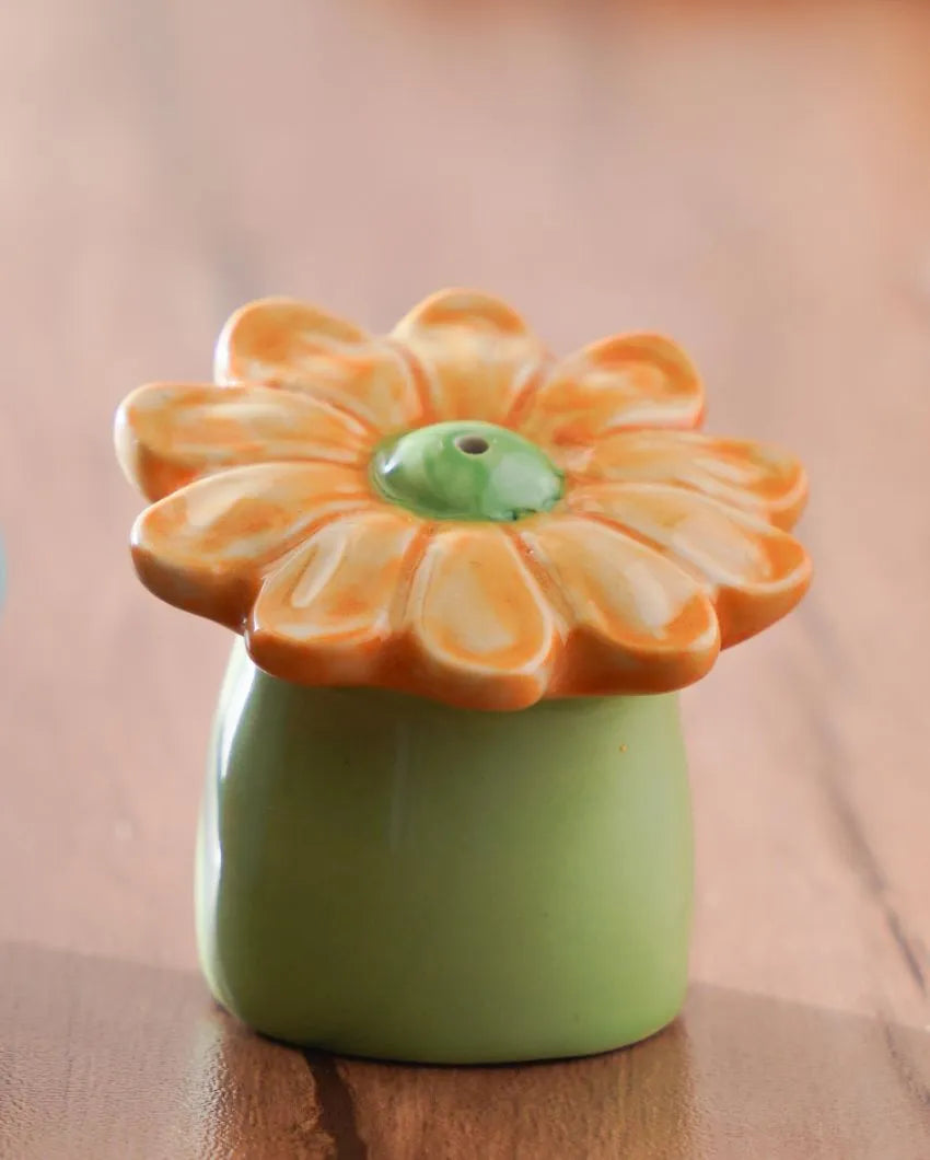 Mahi Flower Watering Ceramic  Salt & Pepper Set