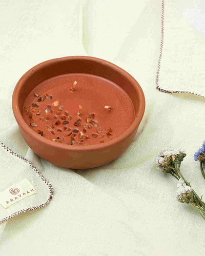 Gilli Mitti 5-Wick Scented Earthen Pot Candle | 6 x 2 inches