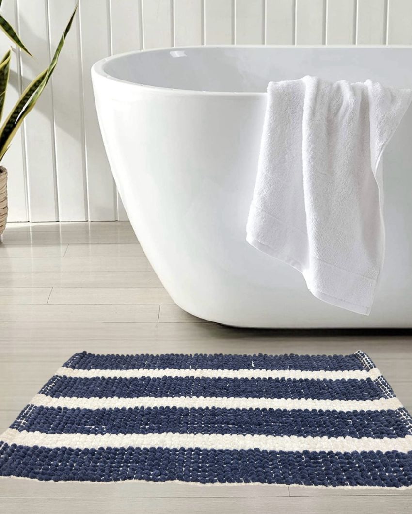 Sophisticated Pebble Bubble Loop Bathmat | 30 x 18 inches