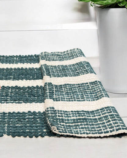 Stylish Pebble Bubble Loop Design Bathmat | 30 x 18 inches