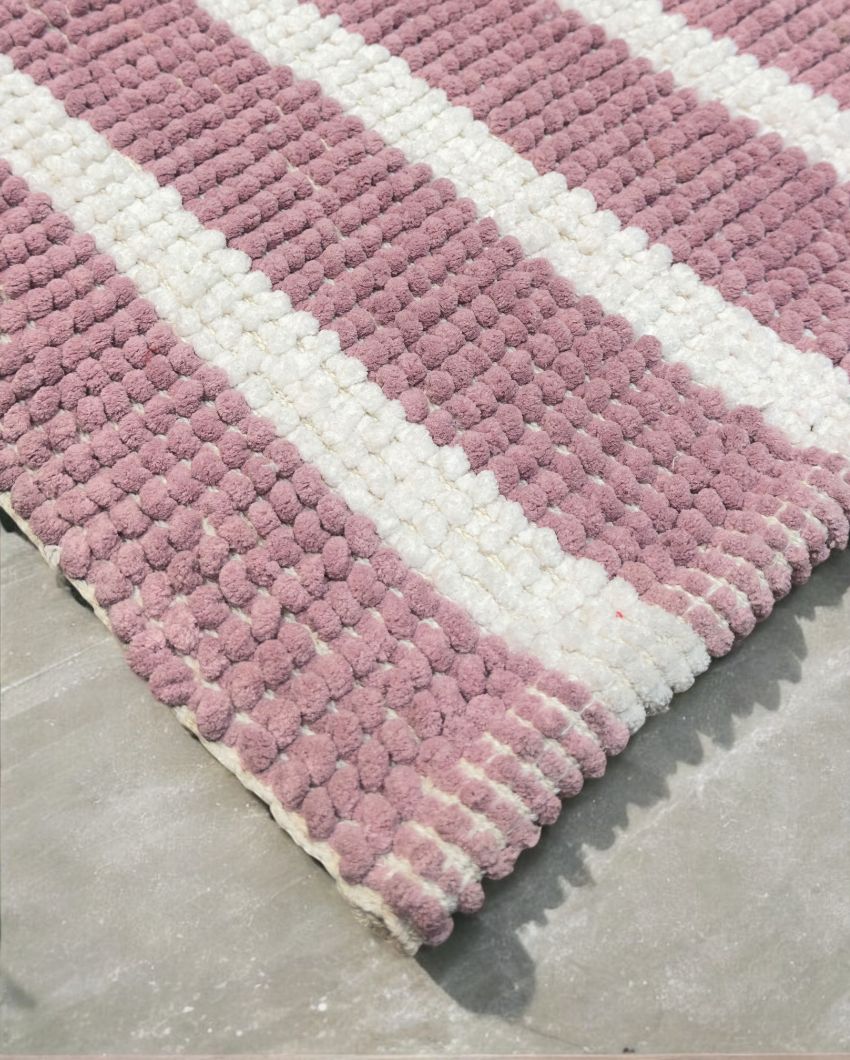 Chic and Cozy Pebble Bubble Loop Design Bathmat | 30 x 18 inches