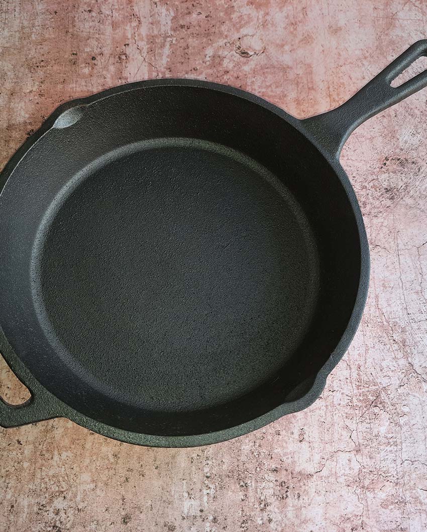 Robust & Heavy Duty Searing, Frying and Baking Cast Iron Black Skillet | 16 x 10 x 2 inches