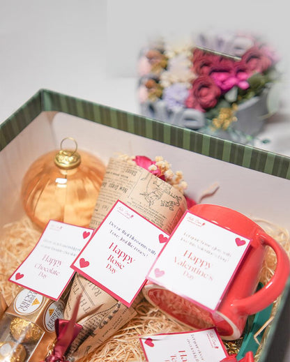 Lovely Perfect Valentine Gift Box | Pack of 7