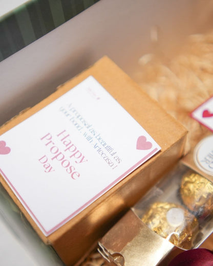 Lovely Perfect Valentine Gift Box | Pack of 7