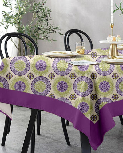 Vintage Design 4 Seater Bold Printed Cotton Dining Table Cover | 60 X 60 Inches