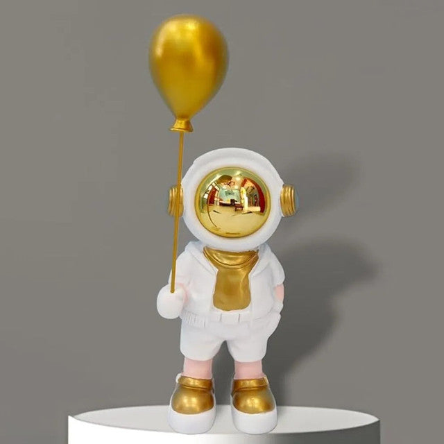 Resin Astronaut With Ballon Table Decor