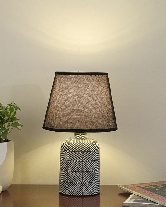Inlay Soft Shade Sand Table Lamp Style 3