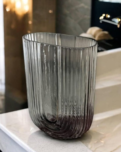 Timeless Elegance Glass Vase | 4 x 8 inches