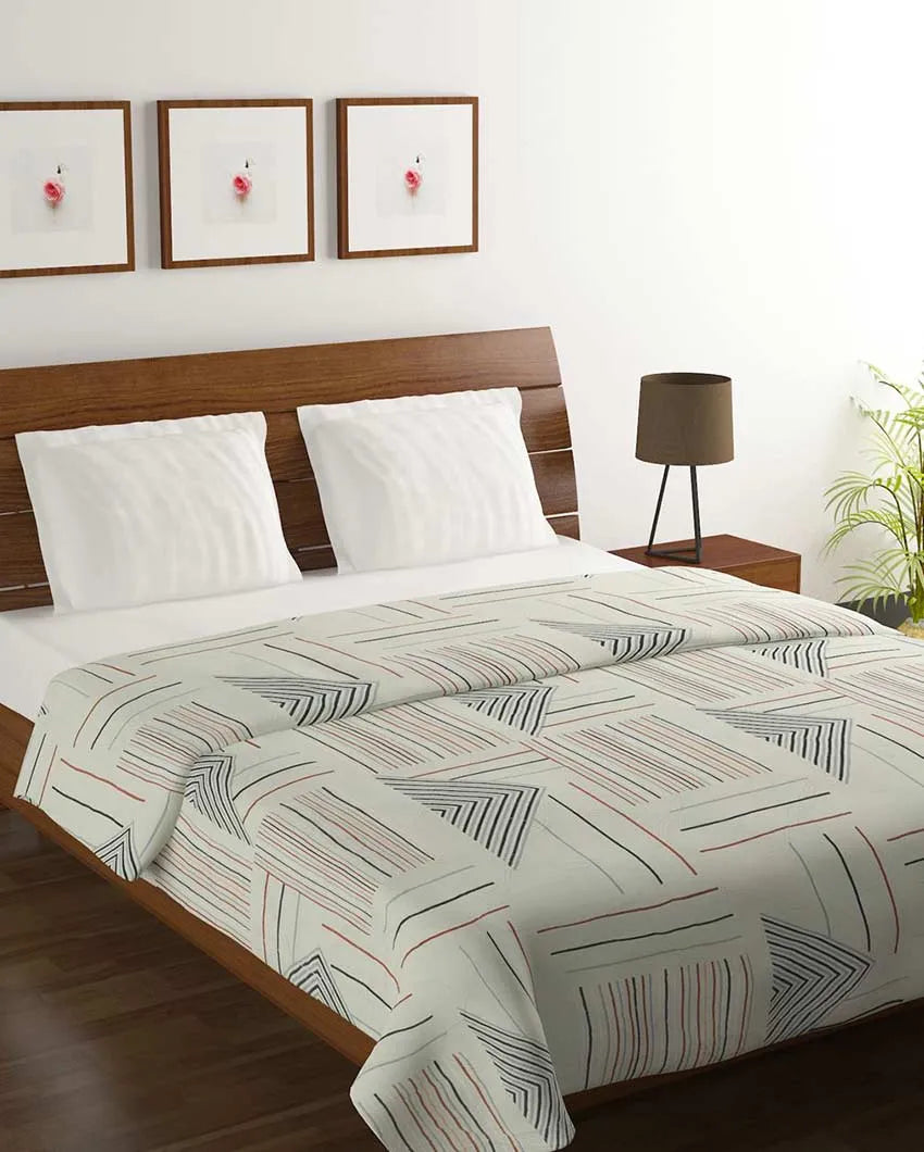 Triangle Printed Comforter Double Bed