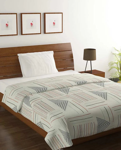 Triangle Printed Comforter Single Bed