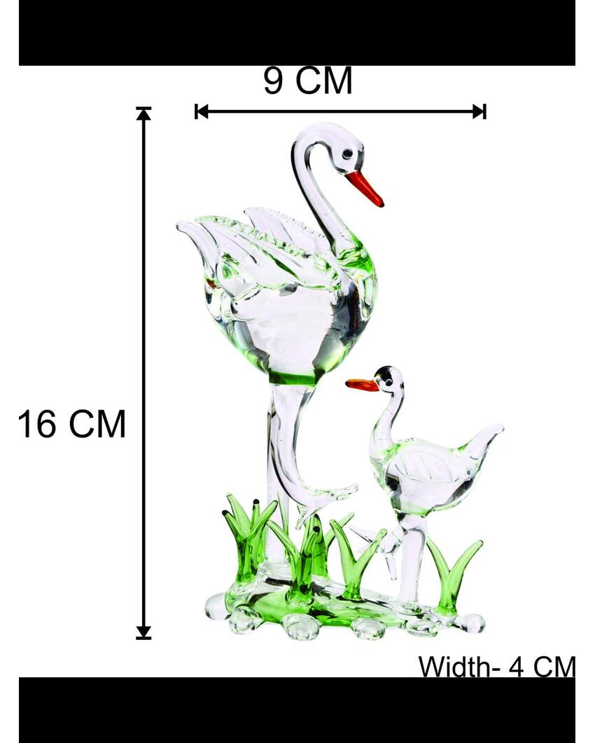 Mother Duck with Duckling in Grass Crystal Glass Showpiece | 4 x 2 x 7 inches