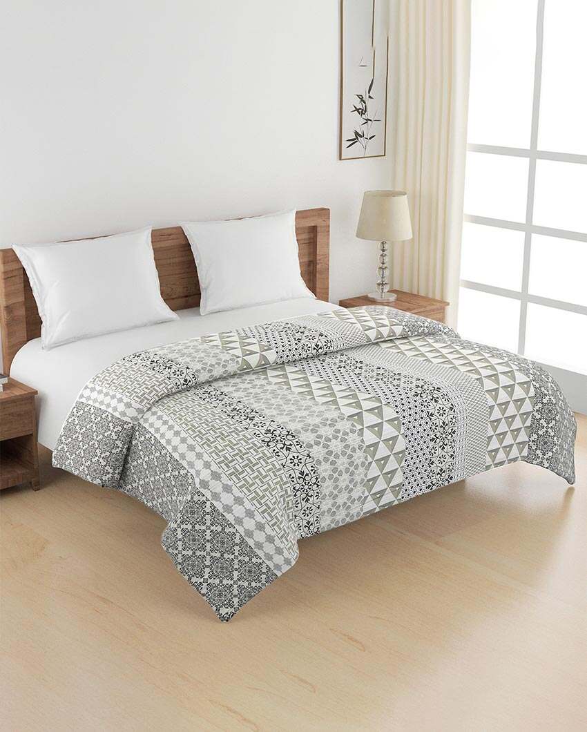 Ananda Beige Geometric Cotton Double Bed Size Quilt | 100 x 90 inches