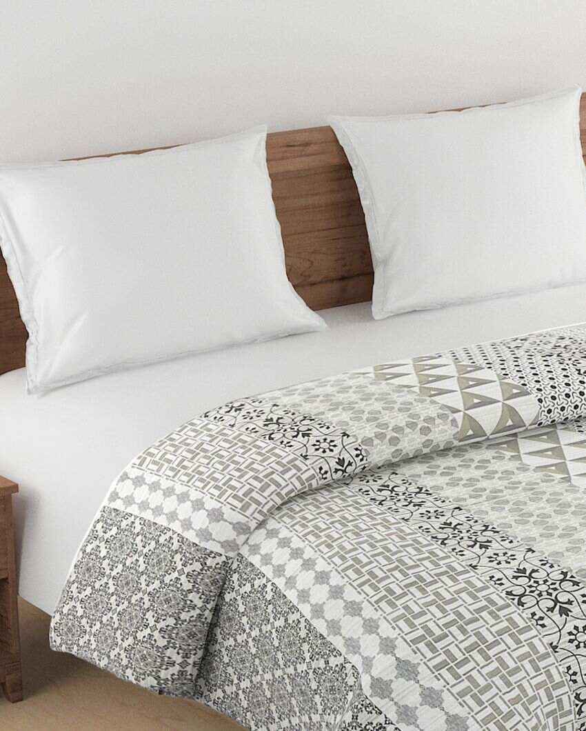 Ananda Beige Geometric Cotton Double Bed Size Quilt | 100 x 90 inches