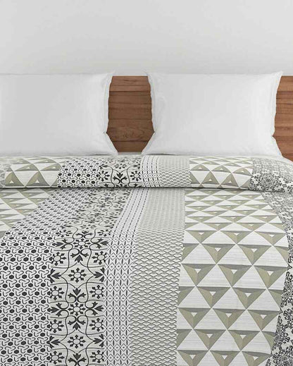 Ananda Beige Geometric Cotton Double Bed Size Quilt | 100 x 90 inches