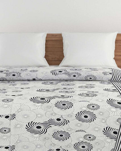 Veda Black Abstract Cotton Double Bed Size Quilt | 100 x 90 inches