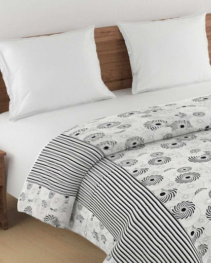 Veda Black Abstract Cotton Double Bed Size Quilt | 100 x 90 inches