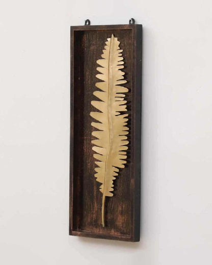 Wooden Leaf Design Iron Wall Décor