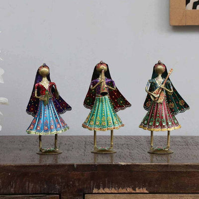 Lady Mini Iron Human Figurine | Set of 3