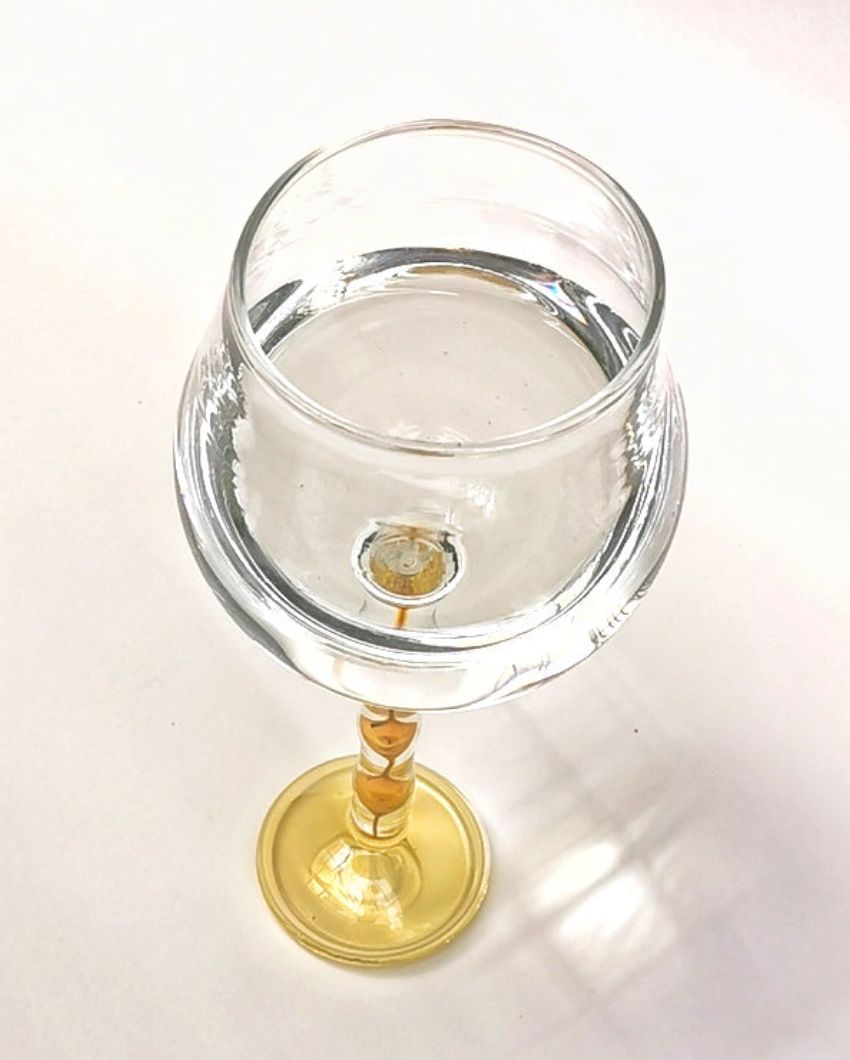 Muscov Yellow Base Wine Glass