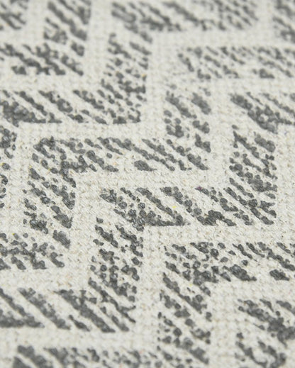 Grey Geometric Pattern Hand Woven Carpet | 8 x 5 Feet