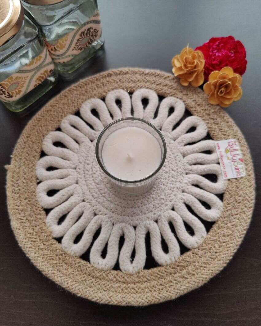 Payal Design Cotton Heat Resistant and Reversible Place Mats with Round Table Mats | Pack Of 4