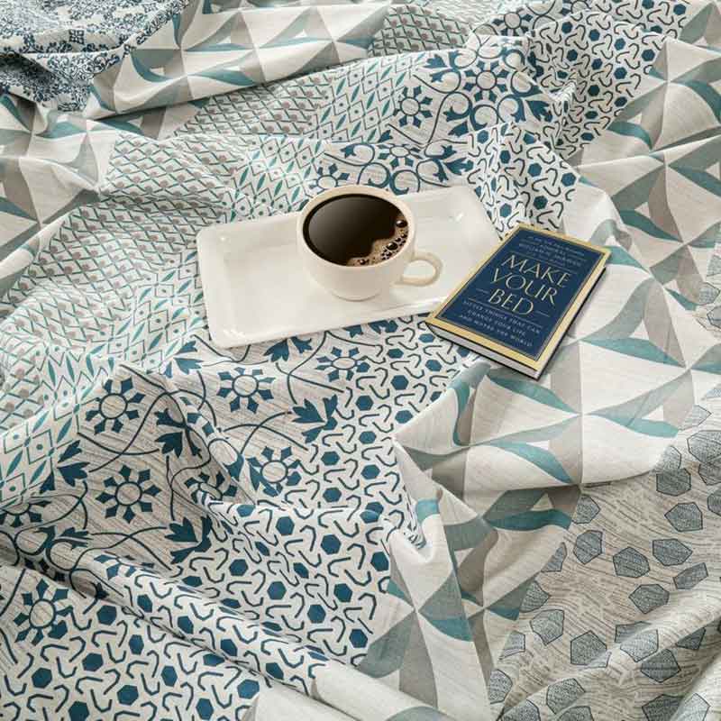 Blue Color Flower Print Cotton Bedding Set King Size