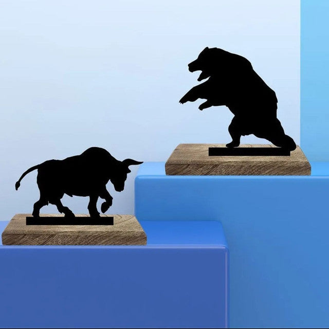 Bull and Bear Dynamics Table Décor | Set of 2