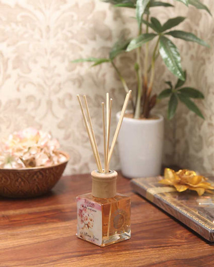 Elegant Aroma La Ultima Rosa Reed Diffuser With Ten Sticks | 4 x 2 x 4 inches