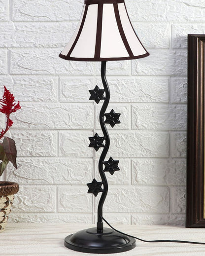 Sophisticated Star Zig Zag Iron Table Lamp | 12 x 24 inches