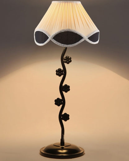 Vintage Shade Iron Small Flower Design Table Lamp | 12 x 25 inches