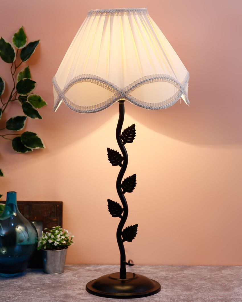 Vintage Shade Iron Leaf Design Table Lamp | 12 x 25 inches