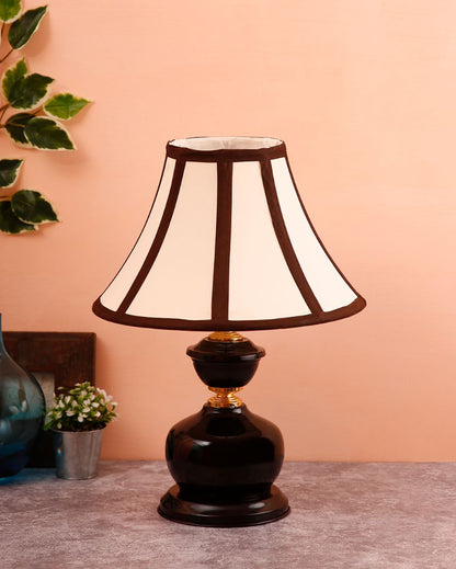 Chic & Contemporary Iron Table Lamp | 12 x 17 inches