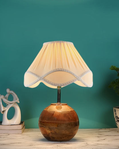 Vintage Shade Round Wood Matki Design Table Lamp | 12 x 15 inches