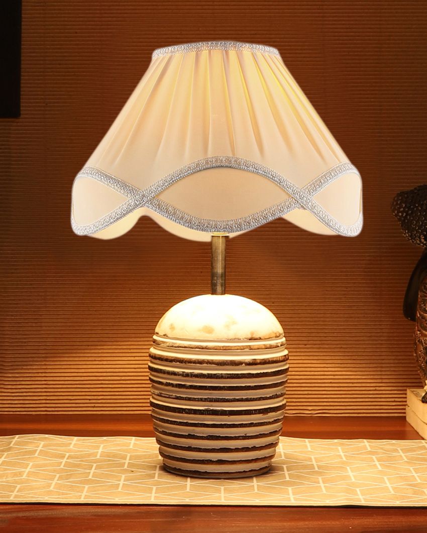 Vintage Shade Round Wood Brushed Design Table Lamp | 12 x 16 inches