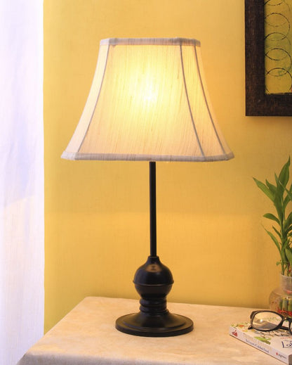 Luxury Taj Shade Iron Base Table Lamp | 12 x 21 inches