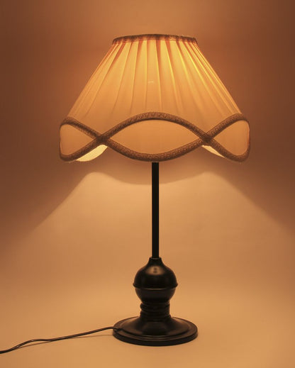 Charming Vintage Shade Iron Base Table Lamp | 12 x 19 inches