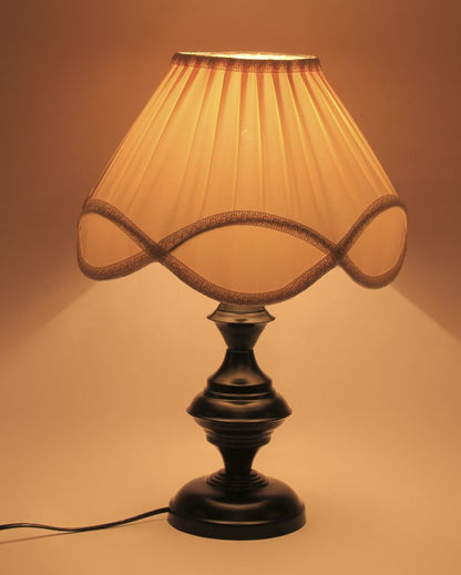 Vintage Shade Iron Base Design Table Lamp | 12 x 18 inches