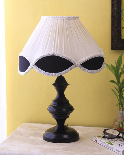 Vintage Shade Iron Base Table Lamp | 12 x 18 inches