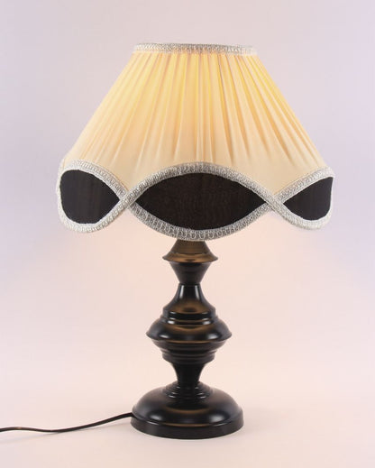 Vintage Shade Iron Base Table Lamp | 12 x 18 inches